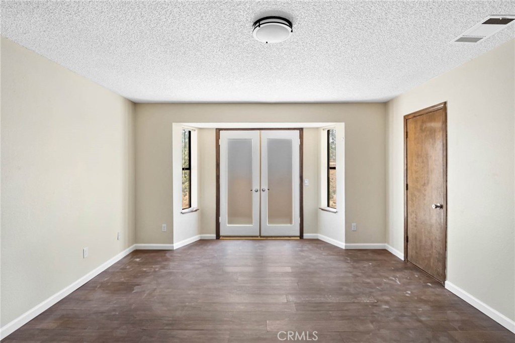 9975 Desert View Road Pinon Hills, CA 92372 - Photo 21 of 49 main home