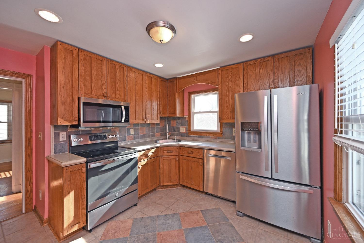 3145 Banning Road Cincinnati, OH 45239 - Photo 15 of 40 Gallery Image 15