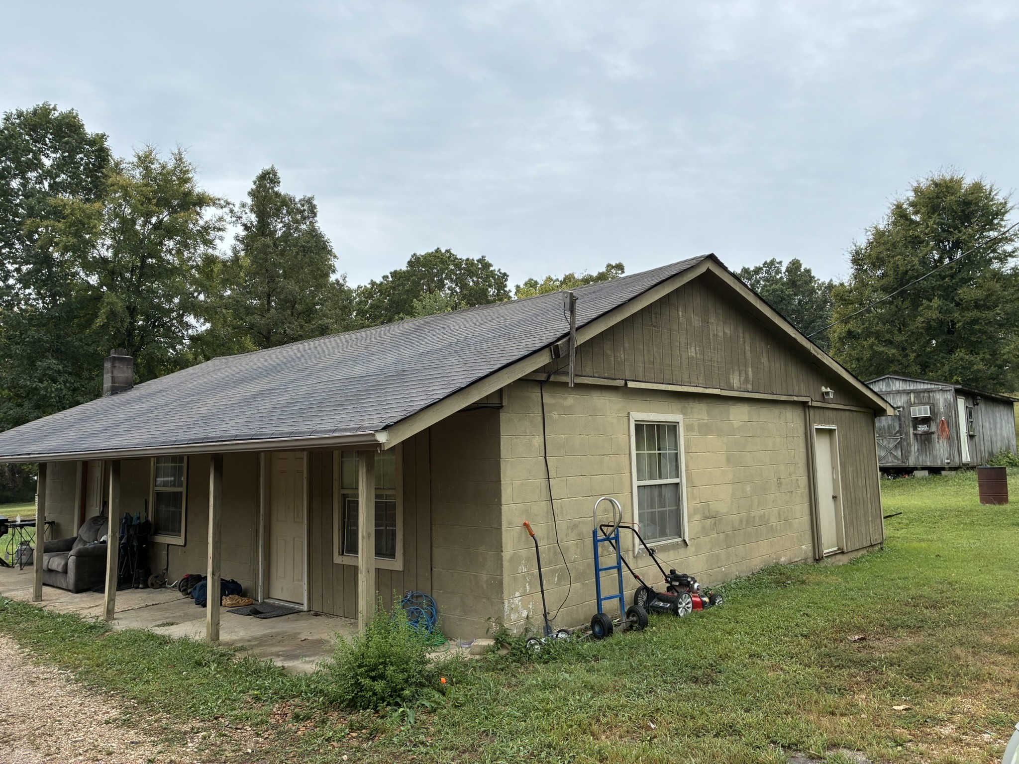 2765 Birdsong Road Camden, TN 38320 - Photo 5 of 18 a backyard of a house with lots of green space