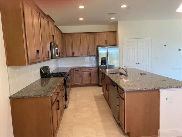 $2,595 | 4842 Gilded Jewel Drive, Mount Dora, FL 32757