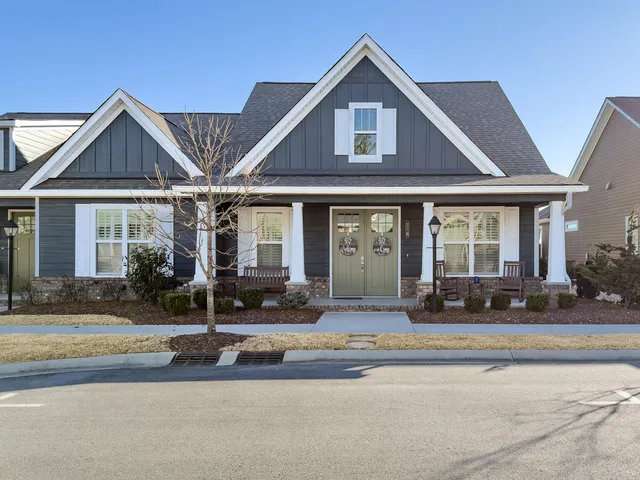 $369,900 | 279 Kempton Lane, Dalton, GA 30721