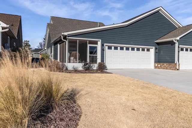 $369,900 | 279 Kempton Lane, Dalton, GA 30721