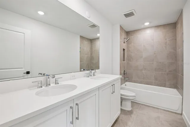 $999,990 | 17389 Honeybell Tangelo Court, Winter Garden, FL 34787