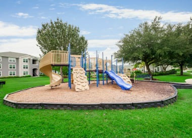 901 Fm 517 Road West, Unit 207 Dickinson, TX 77539 - Photo 24 of 26 $750 off of move in cost on select units