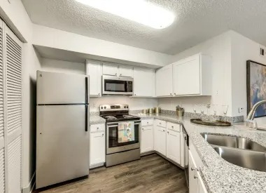 901 Fm 517 Road West, Unit 207 Dickinson, TX 77539 - Photo 9 of 26 $750 off of move in cost on select units