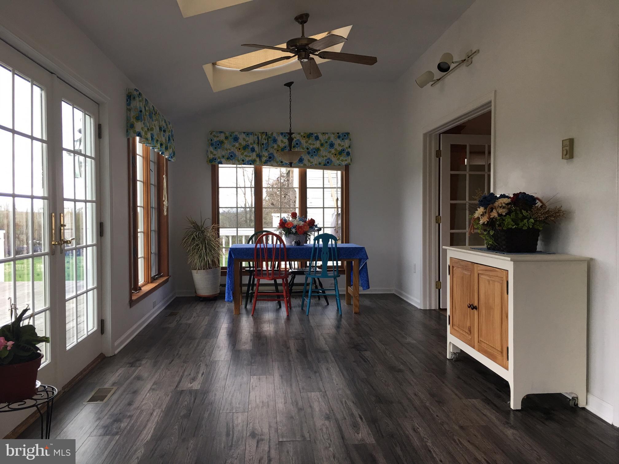 8029 Lofty Height Road Waynesboro, PA 17268 - Photo 11 of 30 Dining area