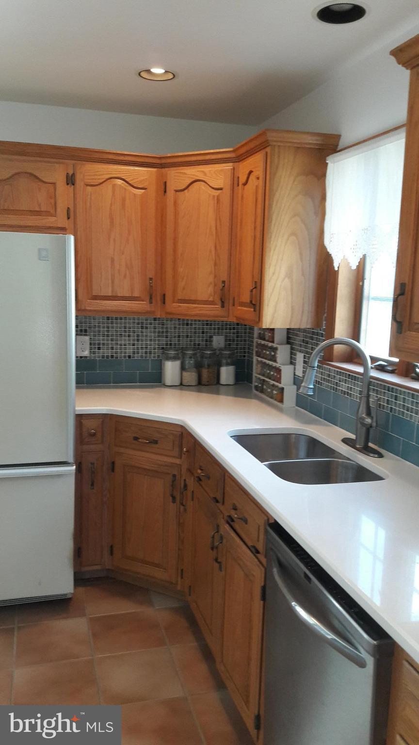 8029 Lofty Height Road Waynesboro, PA 17268 - Photo 7 of 30 Kitchen