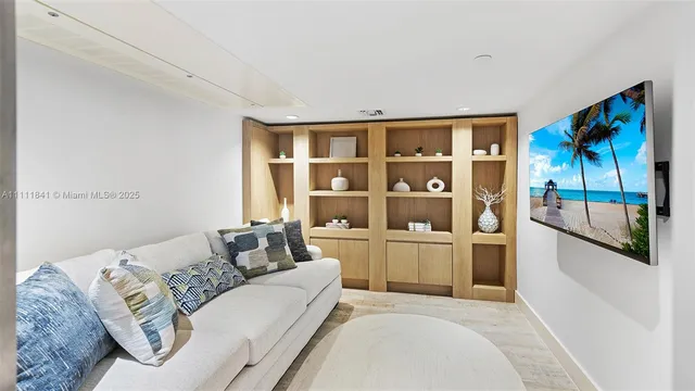 $50,000 | 102 24th Street, Unit 904, Miami Beach, FL 33139