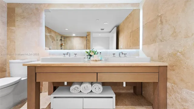 $50,000 | 102 24th Street, Unit 904, Miami Beach, FL 33139