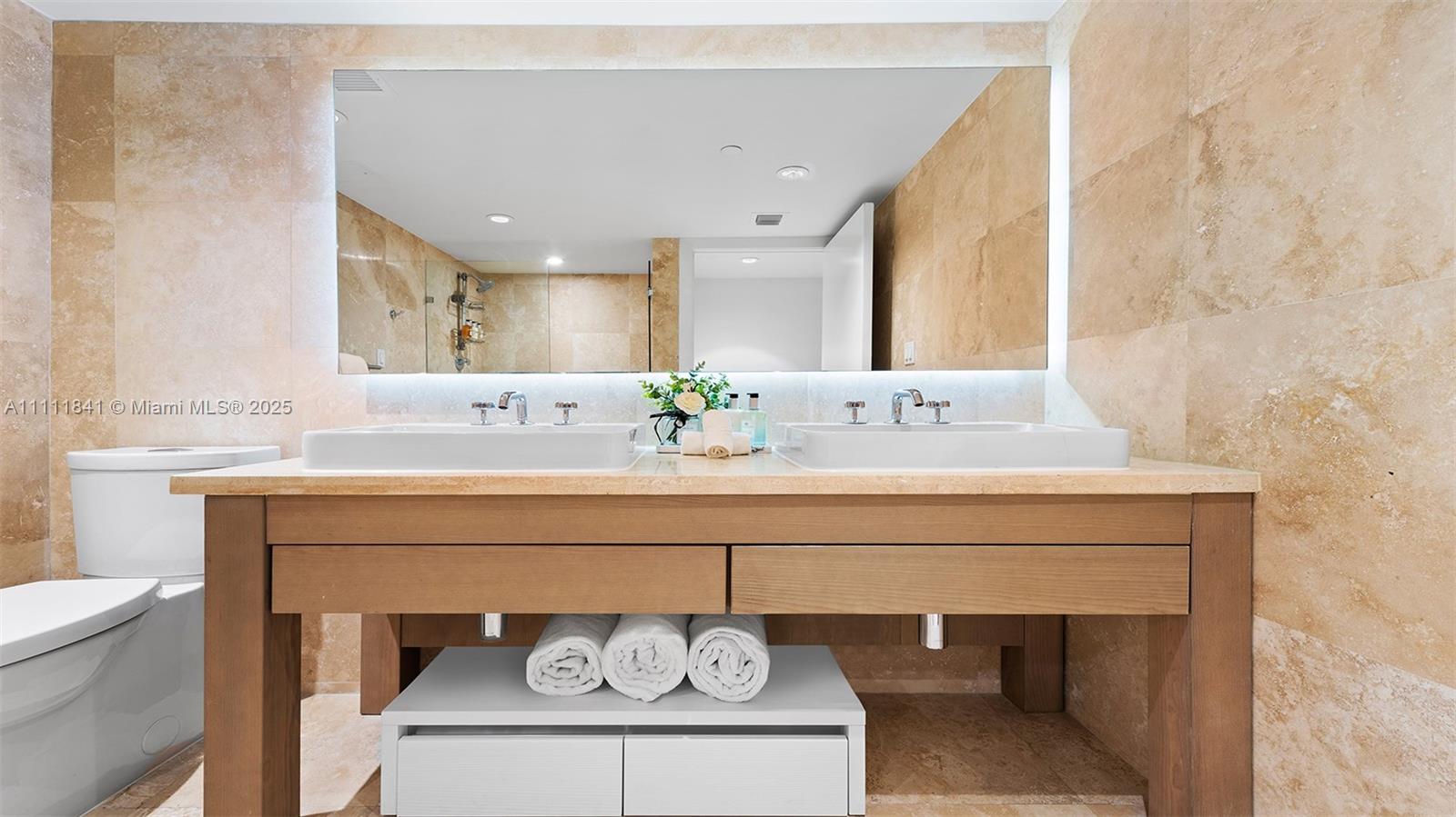 102 24th Street, Unit 904 Miami Beach, FL 33139 - Photo 23 of 39