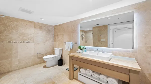 $50,000 | 102 24th Street, Unit 904, Miami Beach, FL 33139