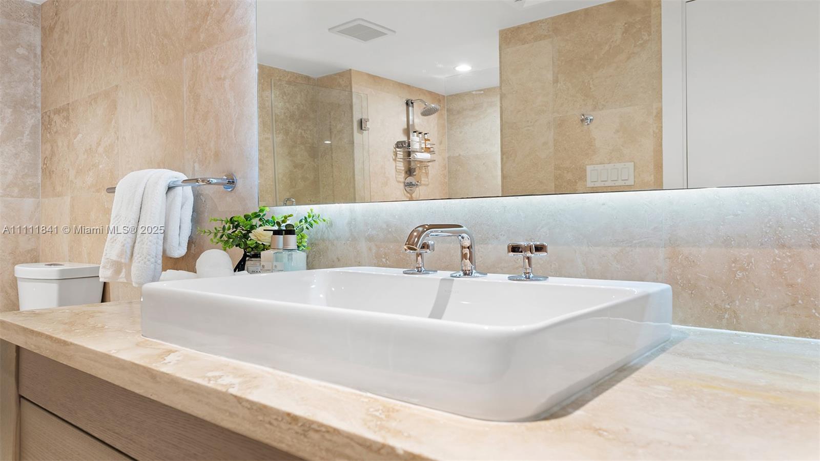 102 24th Street, Unit 904 Miami Beach, FL 33139 - Photo 30 of 39