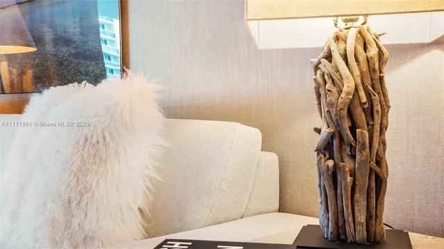 $50,000 | 102 24th Street, Unit 904, Miami Beach, FL 33139