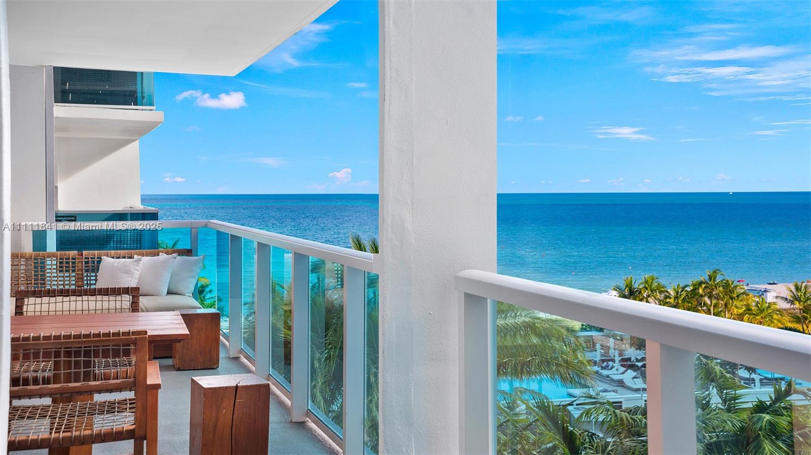 102 24th Street, Unit 904 Miami Beach, FL 33139 - Photo 5 of 39