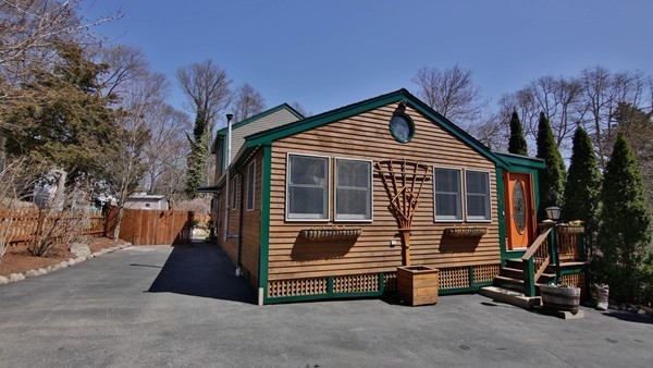 13 Brooks Road Gloucester, MA 01930 - Photo 22 of 27