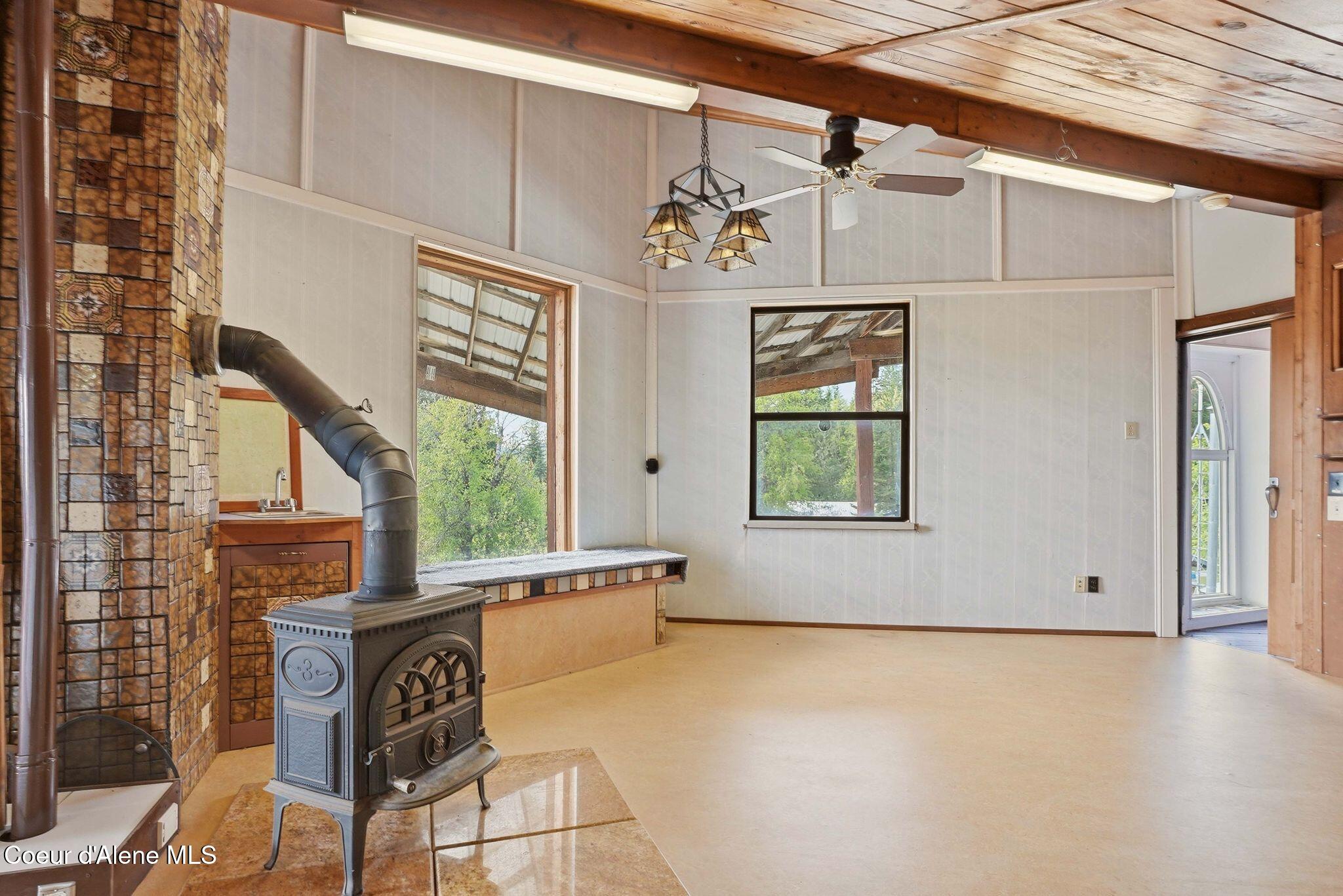 1395 Rolling Thunder Ridge Road Sandpoint, ID 83864 - Photo 6 of 69 Inside-Media-Thunder-6