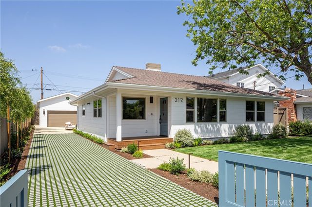 $3,100,000 | 212 East 19th Street, Costa Mesa, CA 92627