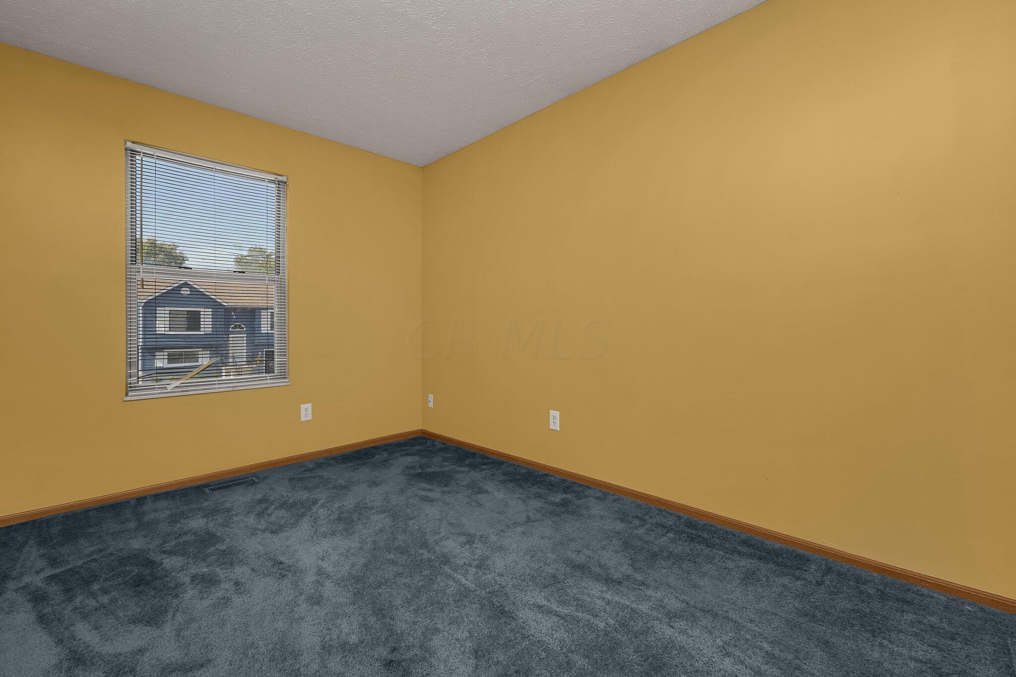 2718 Raphael Drive Columbus, OH 43232 - Photo 24 of 33 5-web-or-mls-2718-raphael-dr