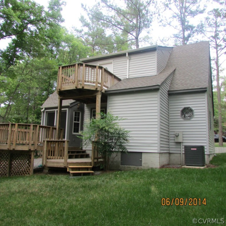 2900 Shiloh Church Road Midlothian, VA 23112 - Photo 15 of 15 a front view of a house with a garden