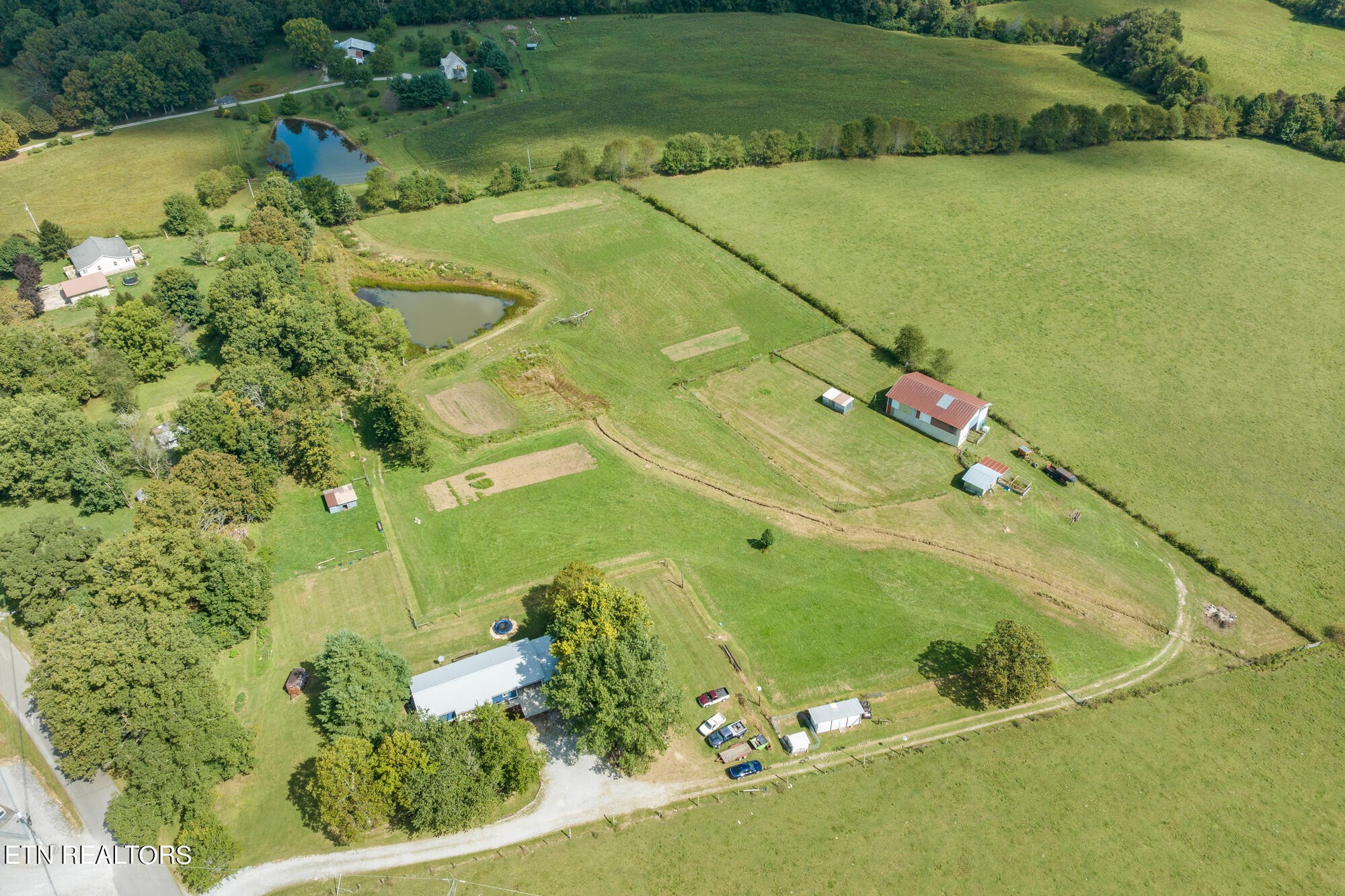 346 Fred Ford Road Crossville, TN 38571 - Photo 3 of 27 Gallery Image 3