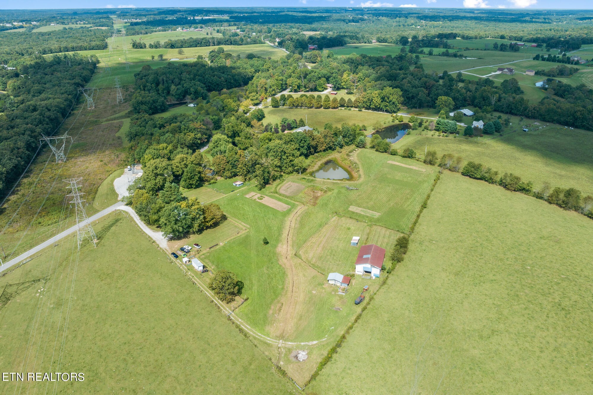 346 Fred Ford Road Crossville, TN 38571 - Photo 5 of 27 Gallery Image 5