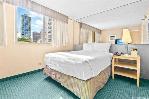 $285,000 | 444 Kānekapōlei Street, Unit 413, Honolulu, HI 96815