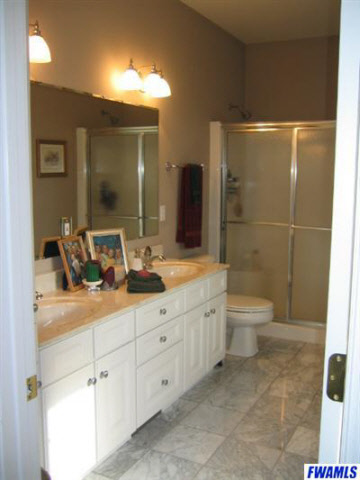 6224 Hathaway Road Fort Wayne, IN 46818 - Photo 8 of 12