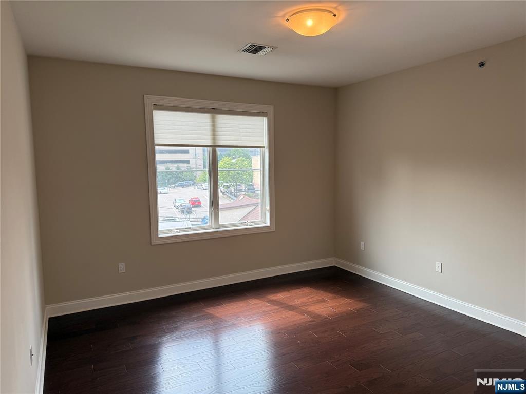 2001 Hudson Terrace, Unit 602 Fort Lee, NJ 07024 - Photo 6 of 16