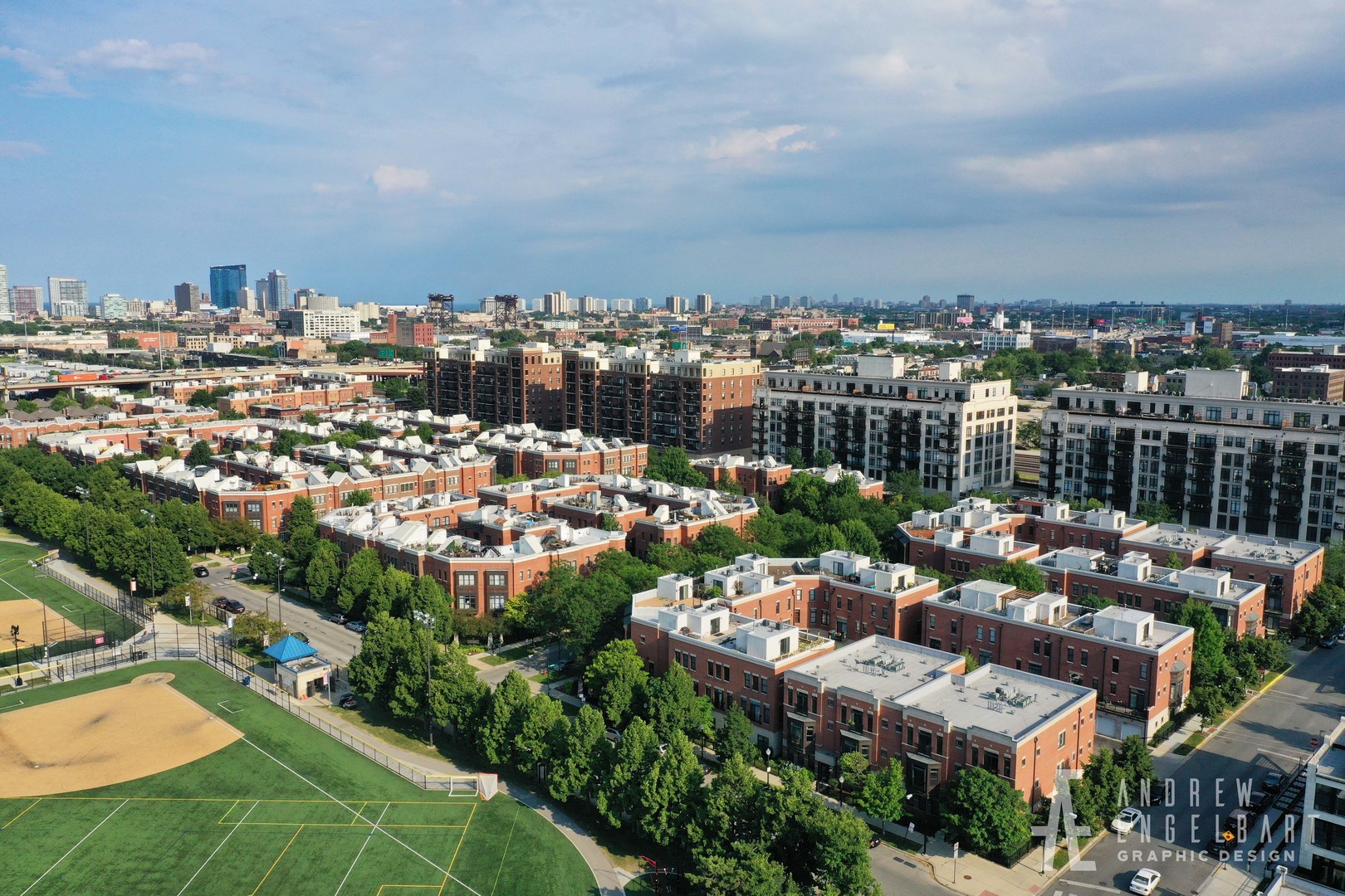 910 West Village Court Chicago, IL 60608 - Photo 43 of 44 a view of a city