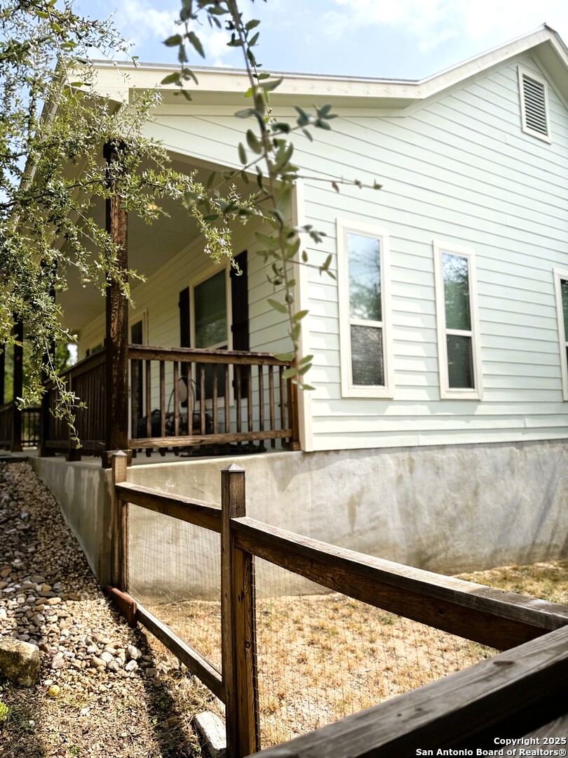 186 Lakeview Road Lakehills, TX 78063 - Photo 2 of 26