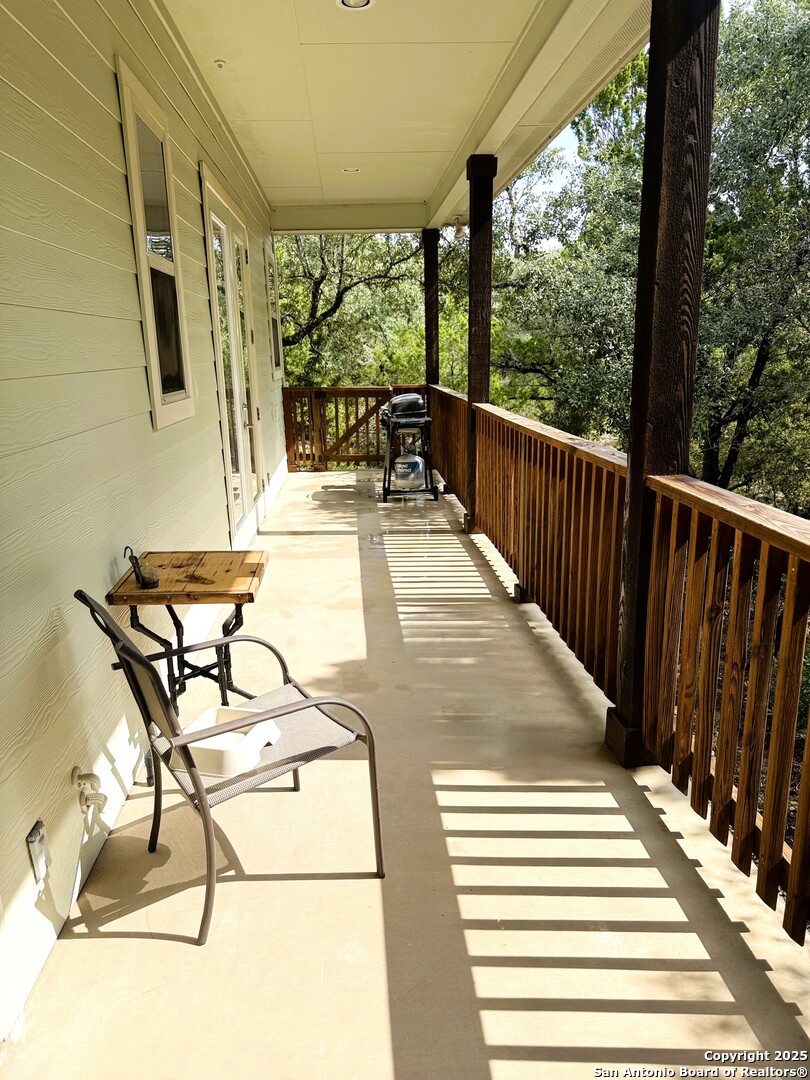 186 Lakeview Road Lakehills, TX 78063 - Photo 23 of 26