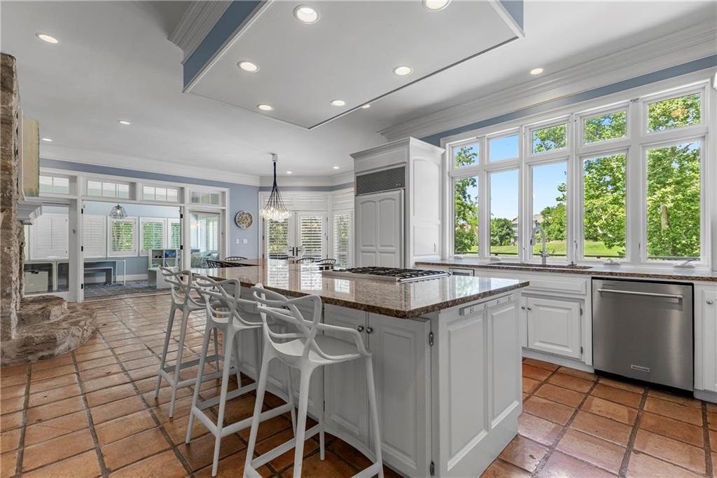 3040 West 118th Terrace Leawood, KS 66211 - Photo 11 of 58