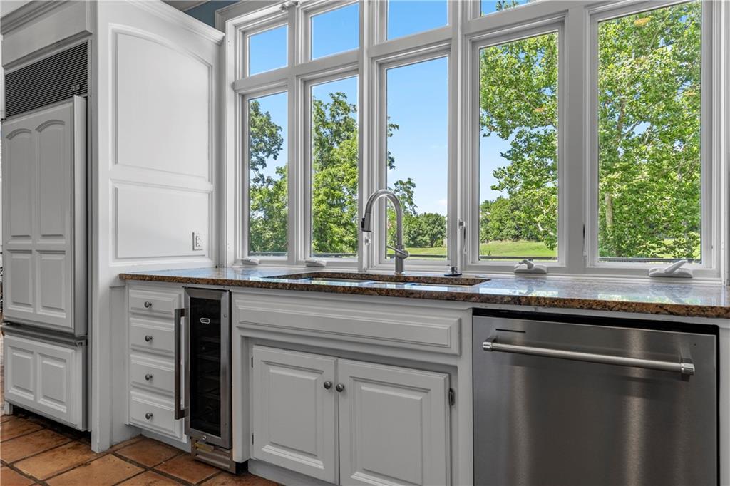 3040 West 118th Terrace Leawood, KS 66211 - Photo 13 of 58