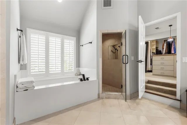 $2,400,000 | 3040 West 118th Terrace, Leawood, KS 66211