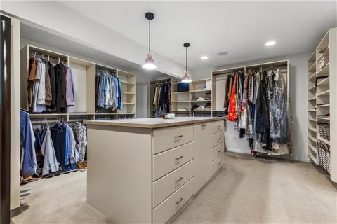 $2,400,000 | 3040 West 118th Terrace, Leawood, KS 66211