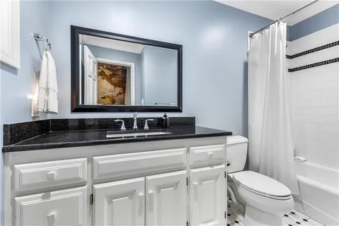 $2,400,000 | 3040 West 118th Terrace, Leawood, KS 66211