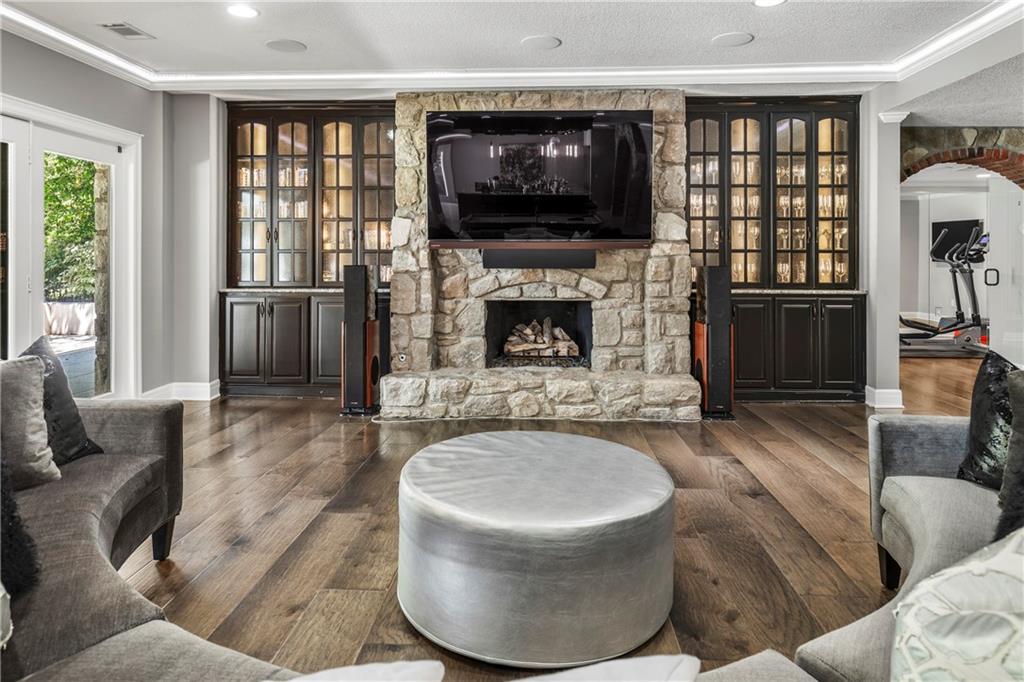 3040 West 118th Terrace Leawood, KS 66211 - Photo 37 of 58