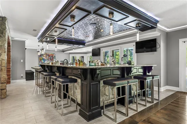 $2,400,000 | 3040 West 118th Terrace, Leawood, KS 66211