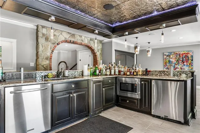 $2,400,000 | 3040 West 118th Terrace, Leawood, KS 66211