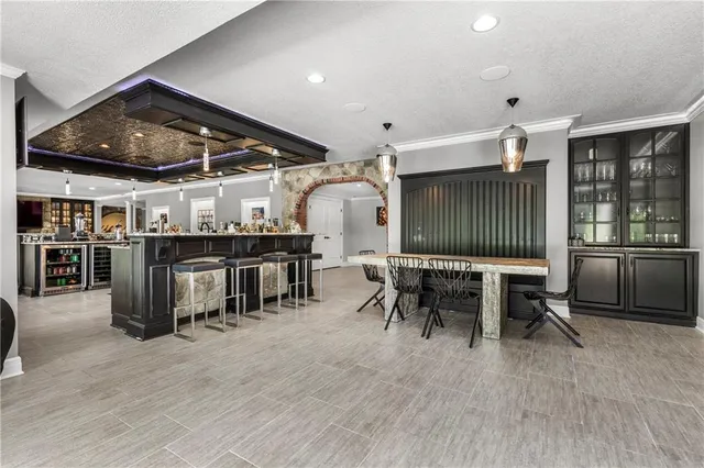 $2,400,000 | 3040 West 118th Terrace, Leawood, KS 66211