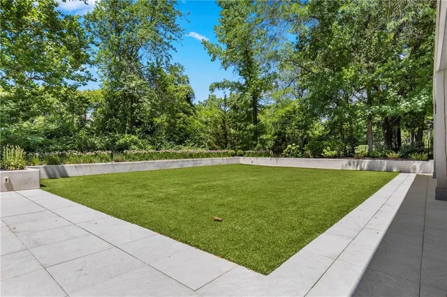 $2,400,000 | 3040 West 118th Terrace, Leawood, KS 66211