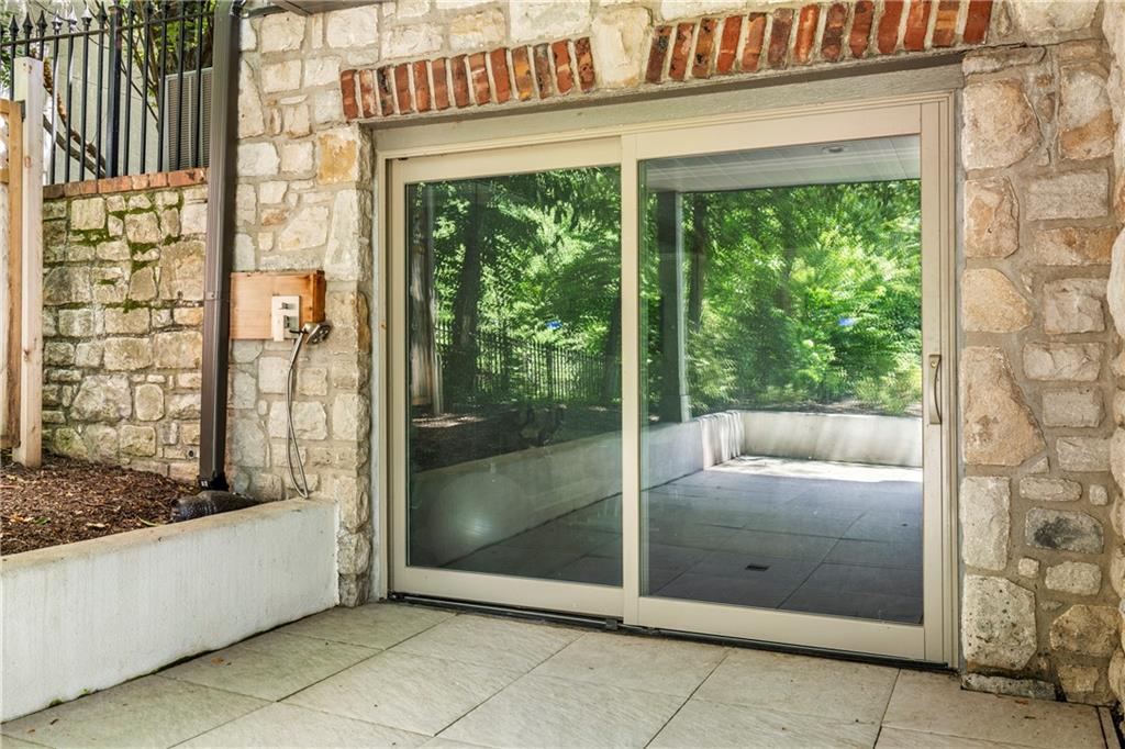 3040 West 118th Terrace Leawood, KS 66211 - Photo 52 of 58