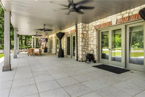 $2,400,000 | 3040 West 118th Terrace, Leawood, KS 66211