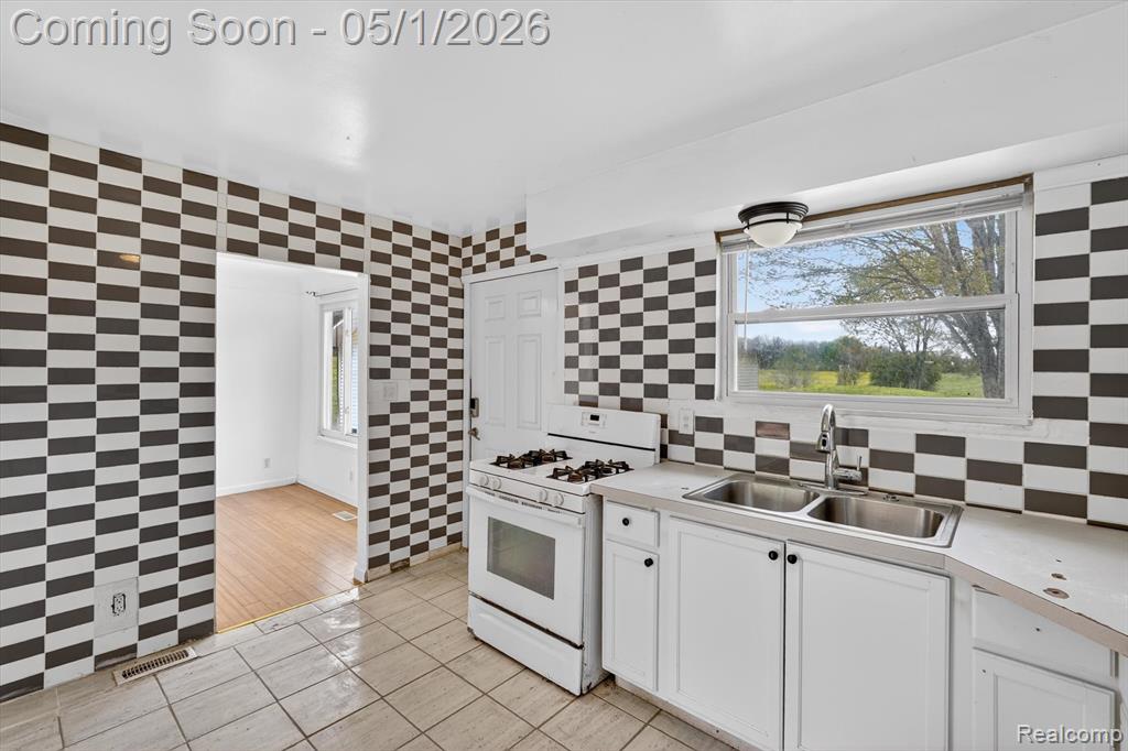 5457 East Frances Road Mount Morris, MI 48458 - Photo 17 of 42
