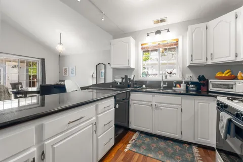 $1,898,000 | 4 Athlone Way, Menlo Park, CA 94025