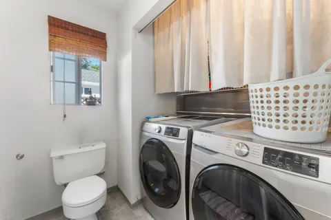 $1,898,000 | 4 Athlone Way, Menlo Park, CA 94025