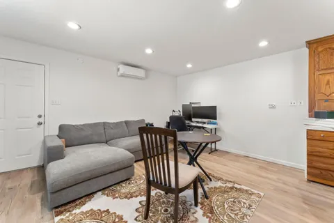 $1,898,000 | 4 Athlone Way, Menlo Park, CA 94025