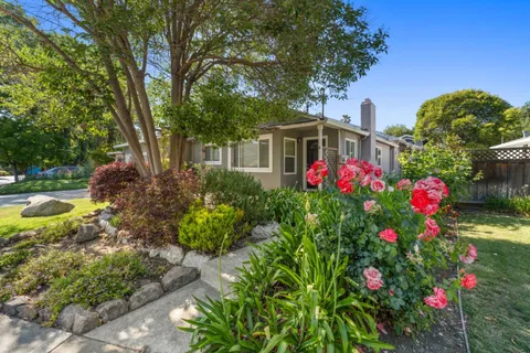 $1,898,000 | 4 Athlone Way, Menlo Park, CA 94025
