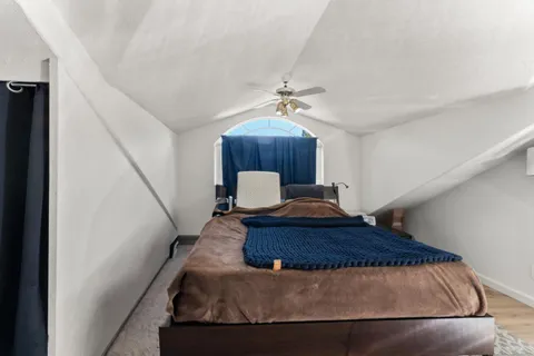 $1,898,000 | 4 Athlone Way, Menlo Park, CA 94025