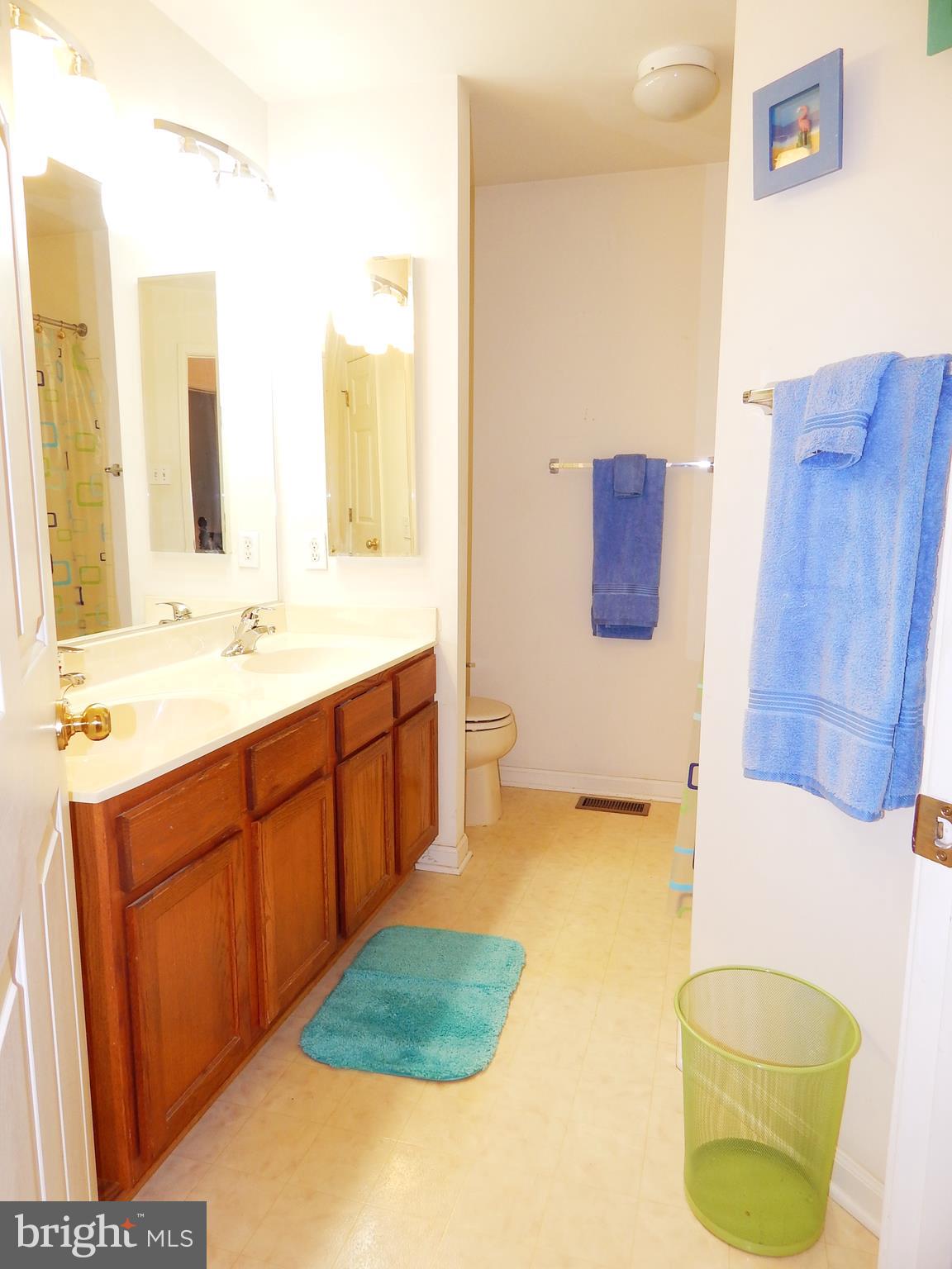 3322 Pouska Road Abingdon, MD 21009 - Photo 27 of 39 Full Hall Bath